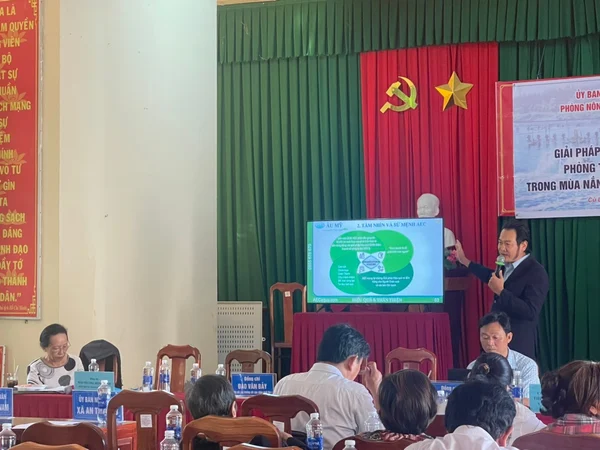 Hội thảo thủy sản tại Cù Lao Dung, Sóc Trăng: Quản lý con giống và phòng bệnh trên tôm